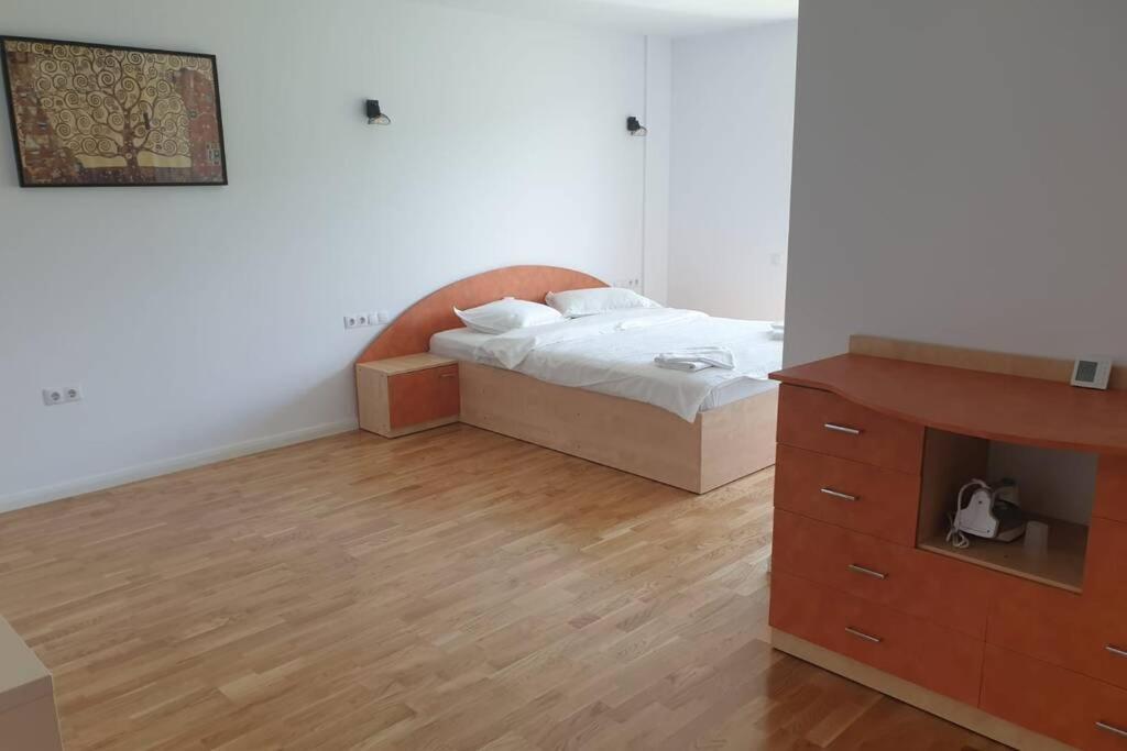 Garden Leisure Apartments Braşov Exterior foto